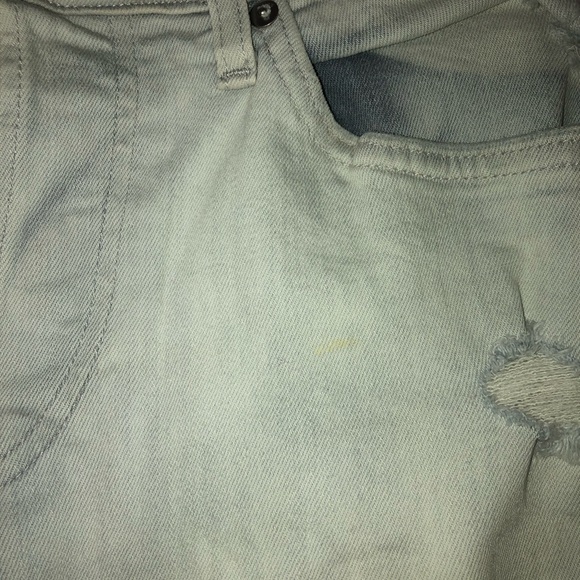 H&M Light-wash Jeans - Picture 7 of 7